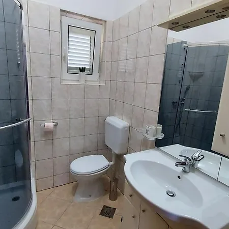 Apartment Soline Ada Pjescana Uvala