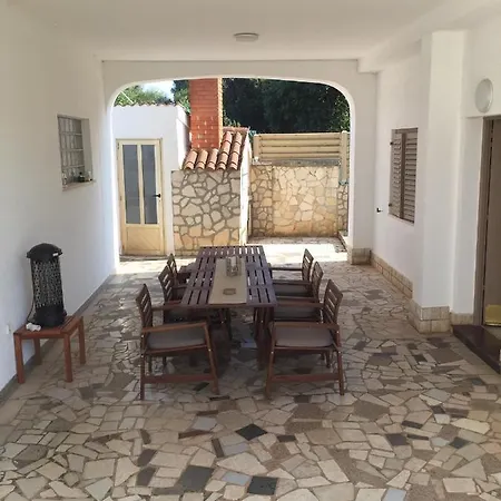 Apartment Soline Ada Pjescana Uvala