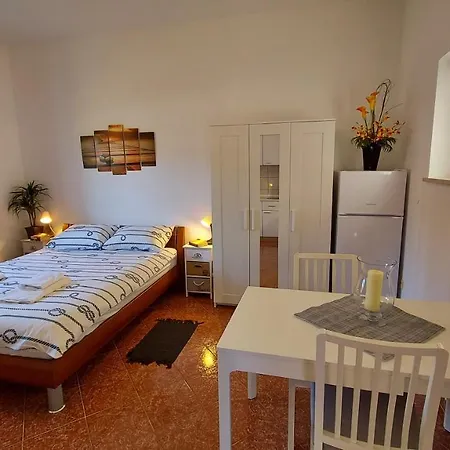 Apartment Soline Ada