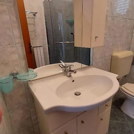 Daire Soline Ada Pjescana Uvala