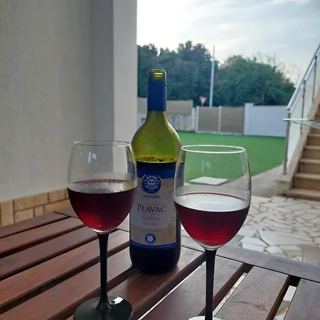 Apartment Soline Ada Pjescana Uvala